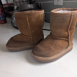 Ugg Toddler Boots Size 6 Sherpa
